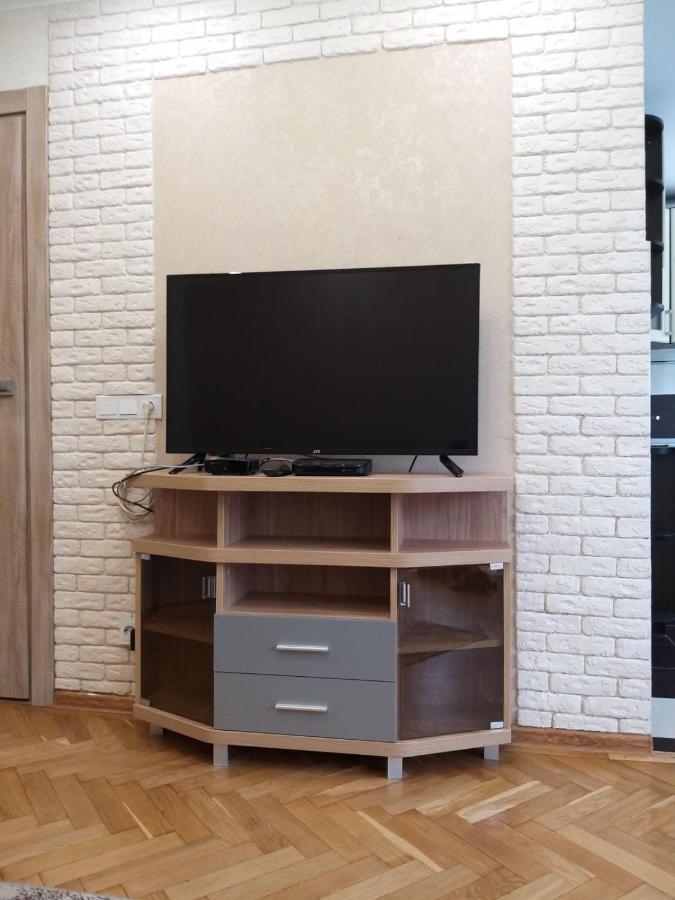 трикімнатні центр волі43 Apartment