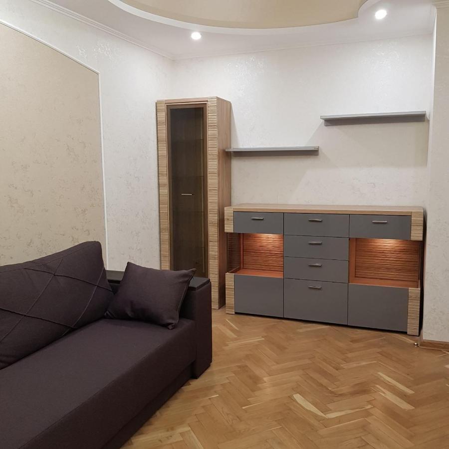 Apartment трикімнатні центр волі43 *